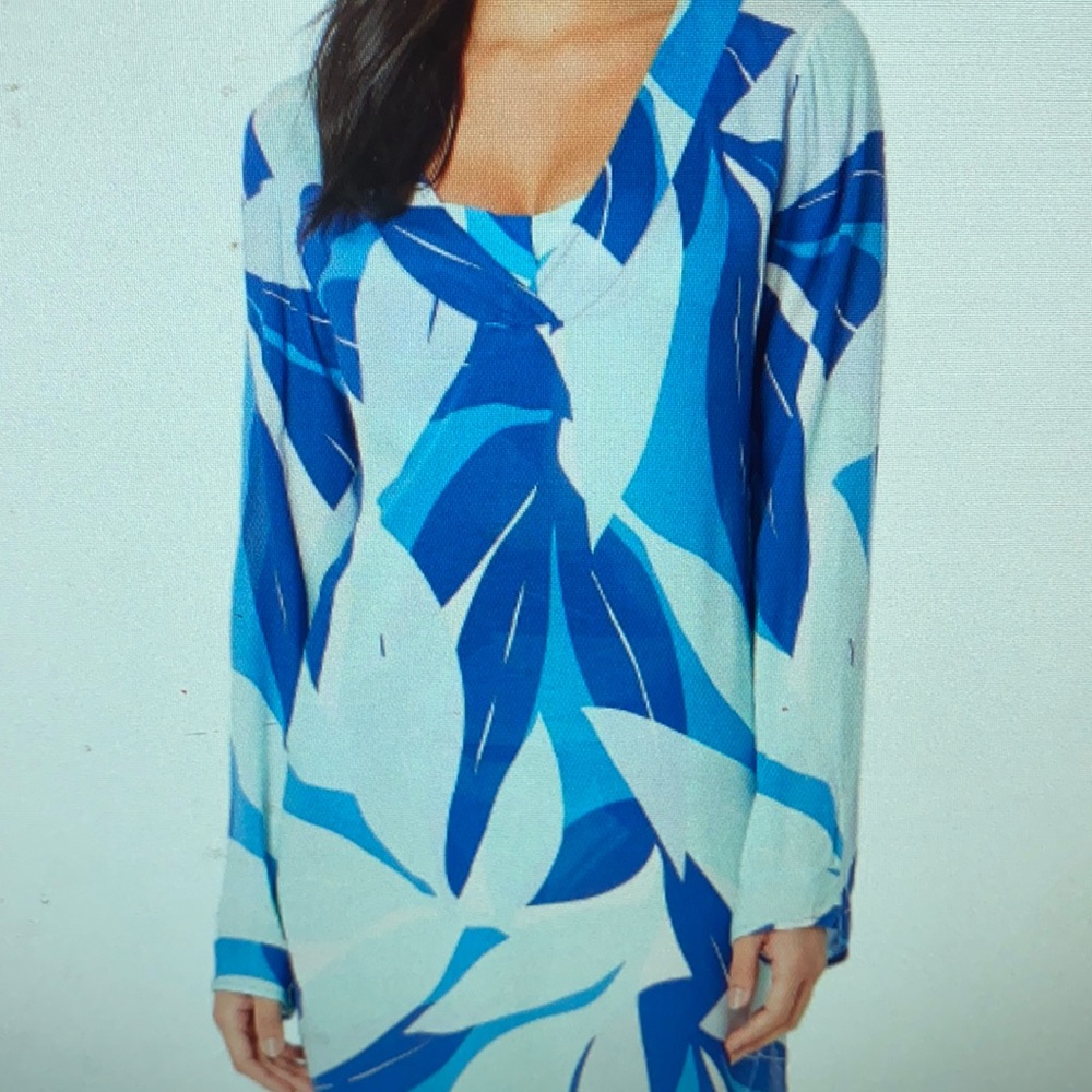 La Blanca Palm Reader V Neck Cover Up